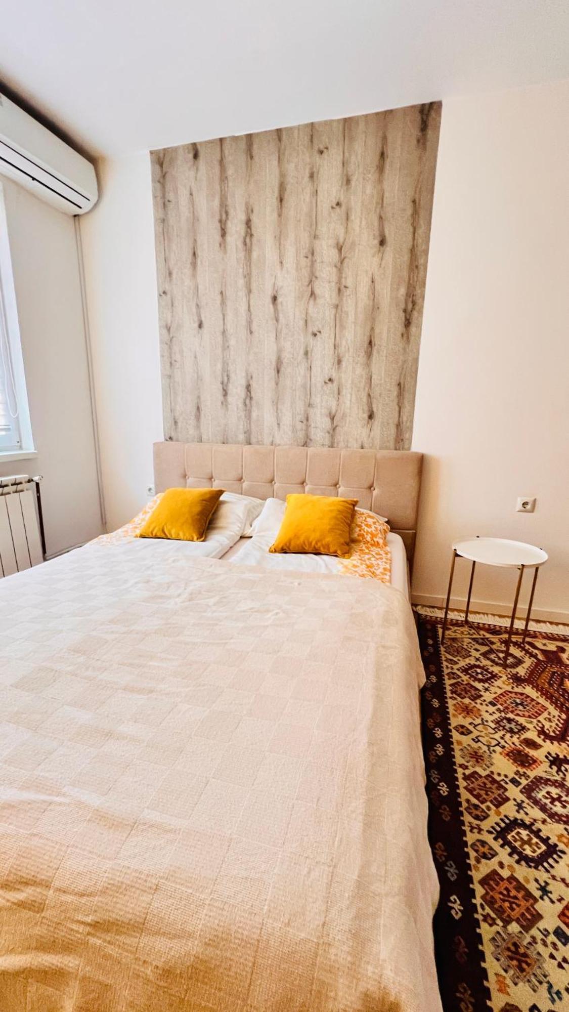 Guest House Bosnian House Hrasnica エクステリア 写真