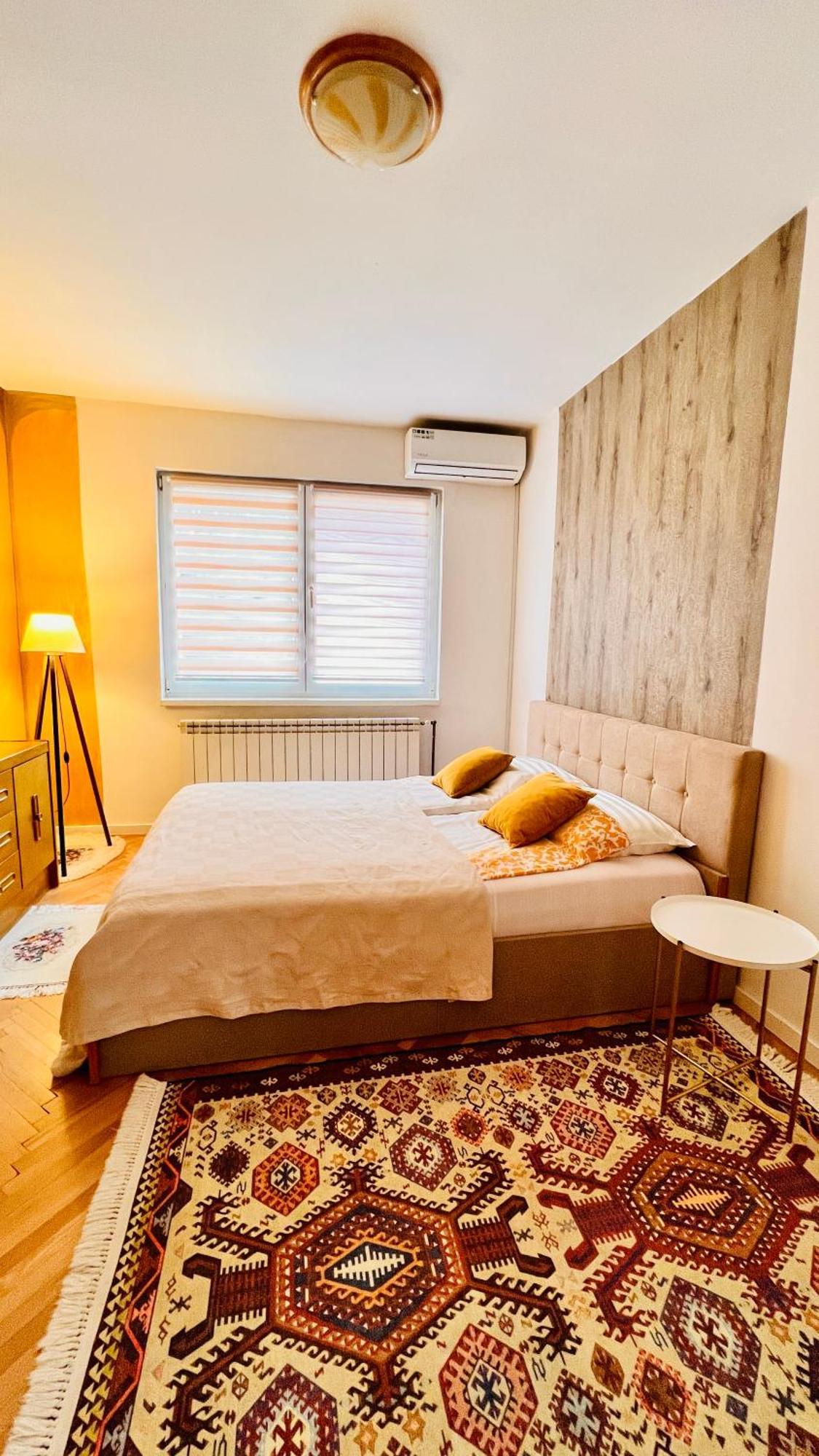 Guest House Bosnian House Hrasnica エクステリア 写真