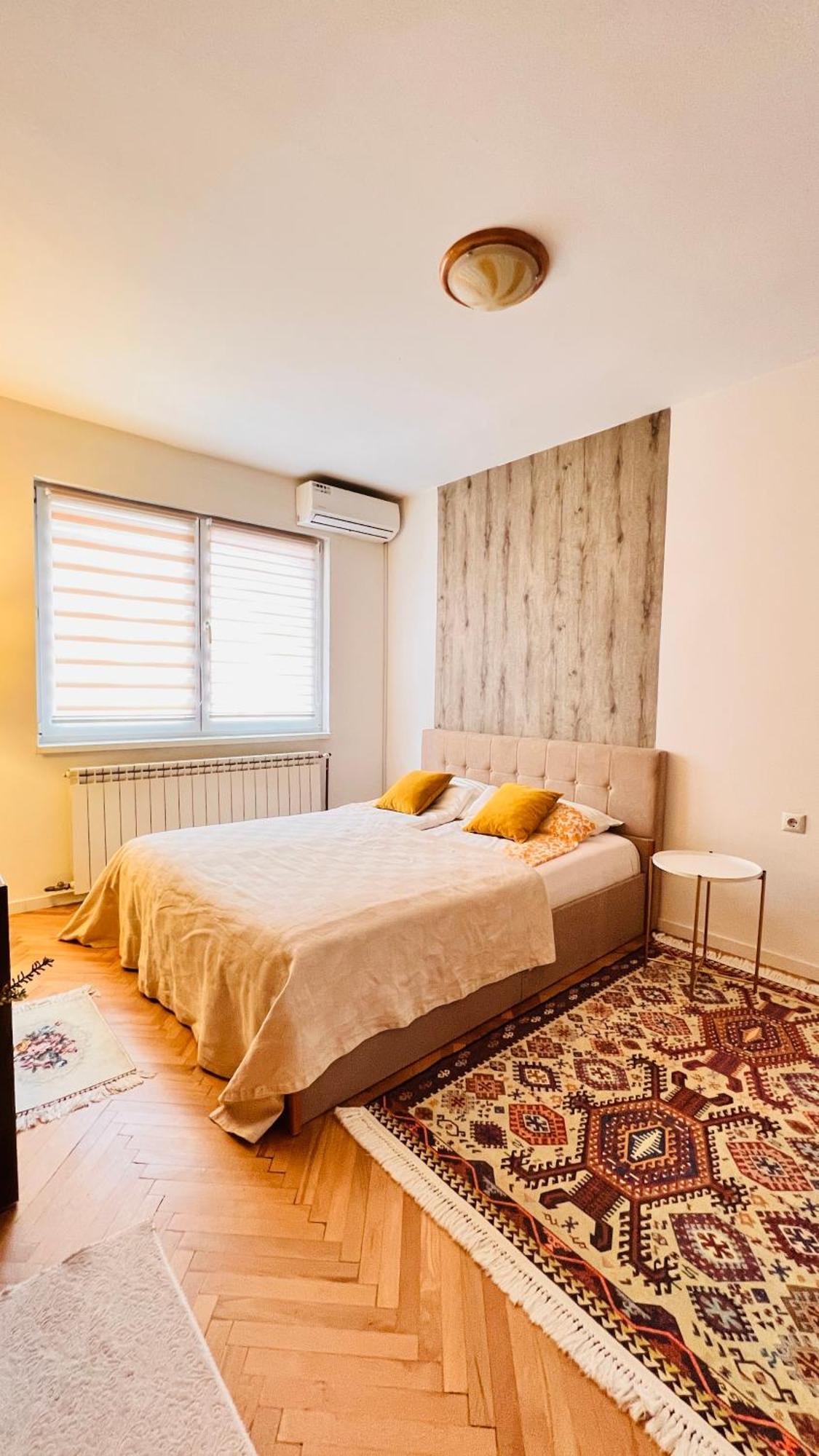 Guest House Bosnian House Hrasnica エクステリア 写真