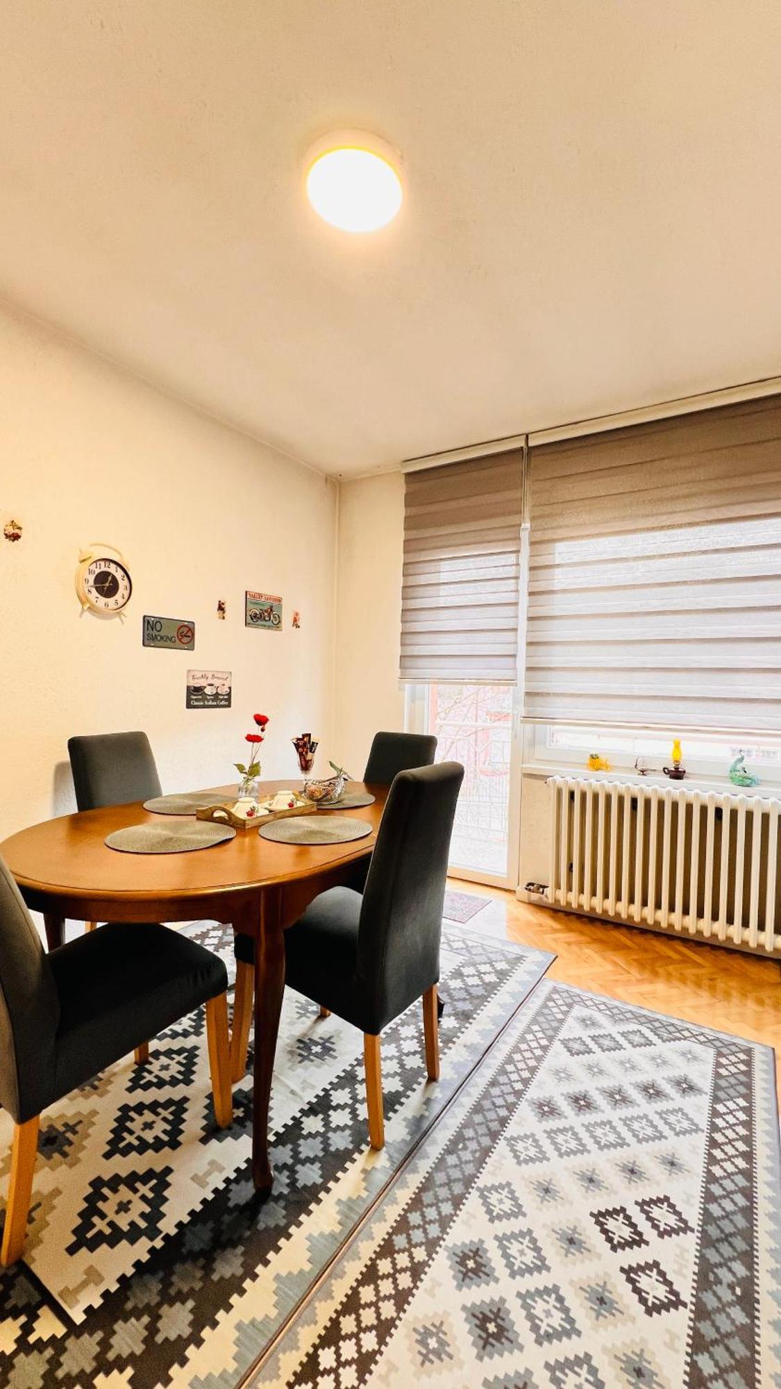 Guest House Bosnian House Hrasnica エクステリア 写真