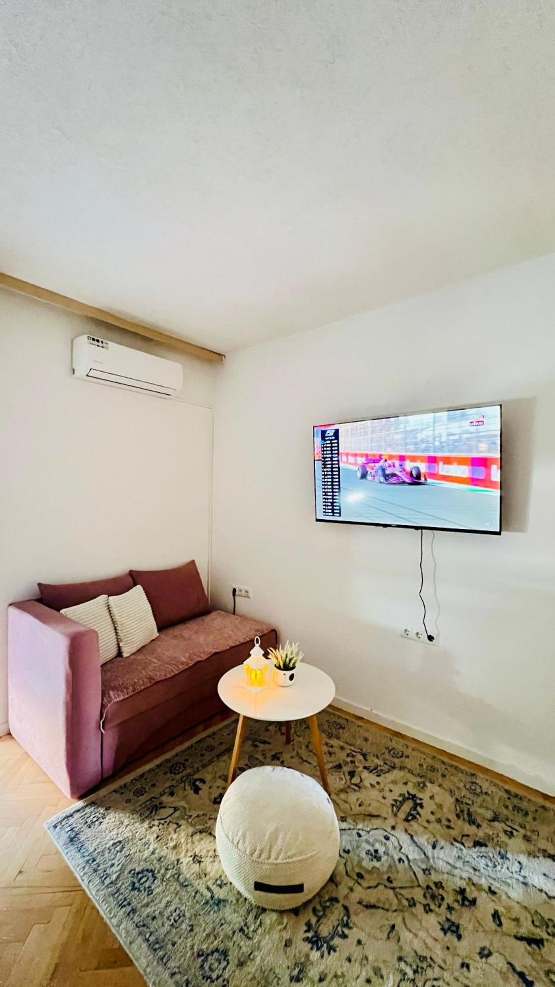 Guest House Bosnian House Hrasnica エクステリア 写真