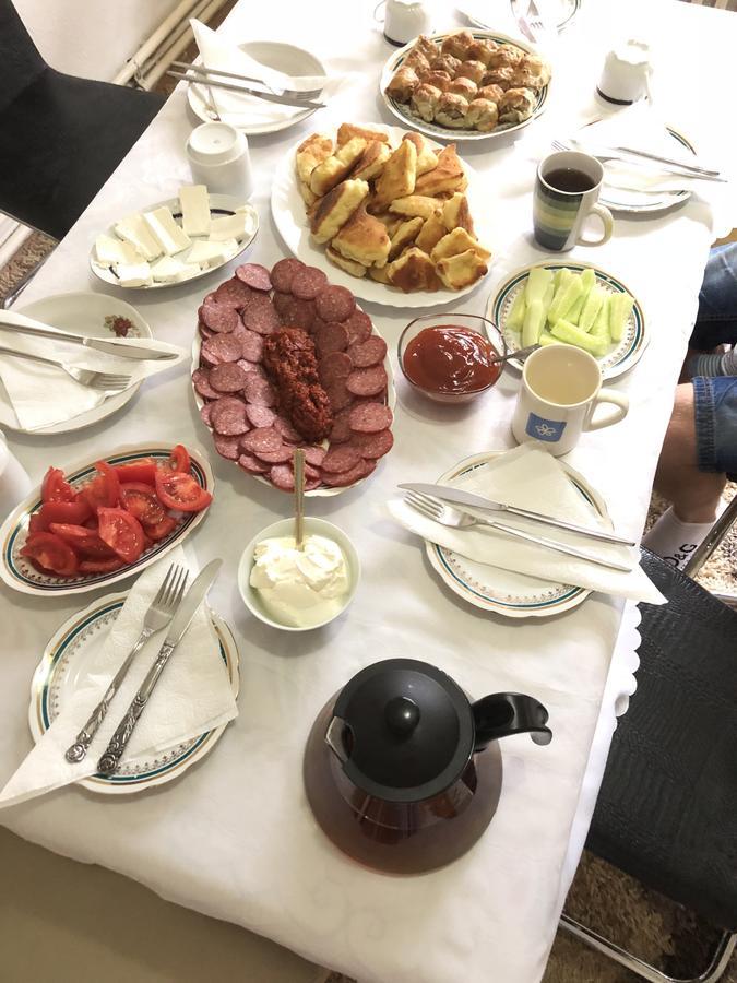 Guest House Bosnian House Hrasnica エクステリア 写真